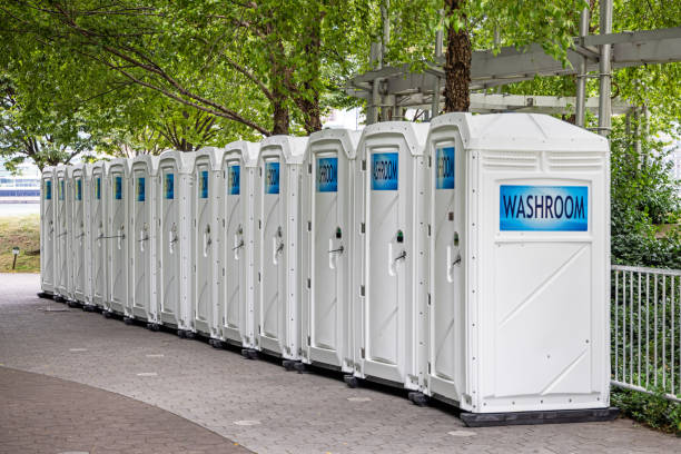 Portable Toilet Options We Offer in Oyster Creek, TX